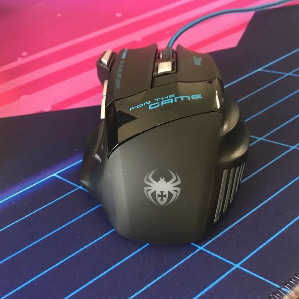 Zelotes gaming mouse. Brand new!!! Just don’t have a use for it.